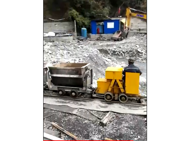 礦車、小鋼牛
